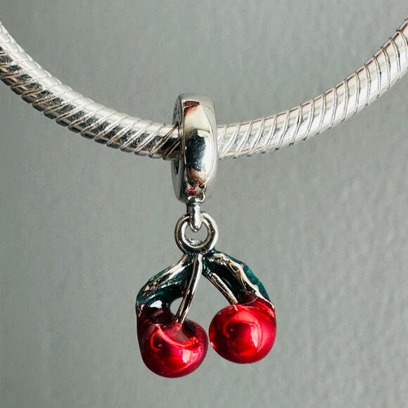 Brand new authentic pandora cherry charm / pandora bracelet / pandora charms - Picture 4 of 7